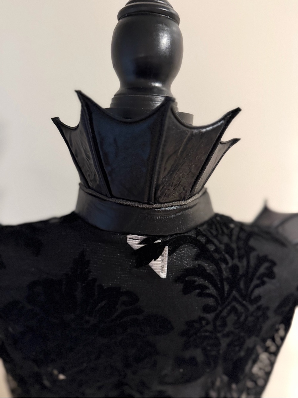 BAT Crop Shell - Picture 7 of 10